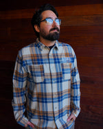Load image into Gallery viewer, Logo Flannel - Cream/Navy
